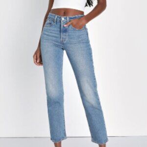 BRAND NEW NEVER WORN VINTAGE STRAIGHT LEG LEVIS (size 24 wedgie straight)